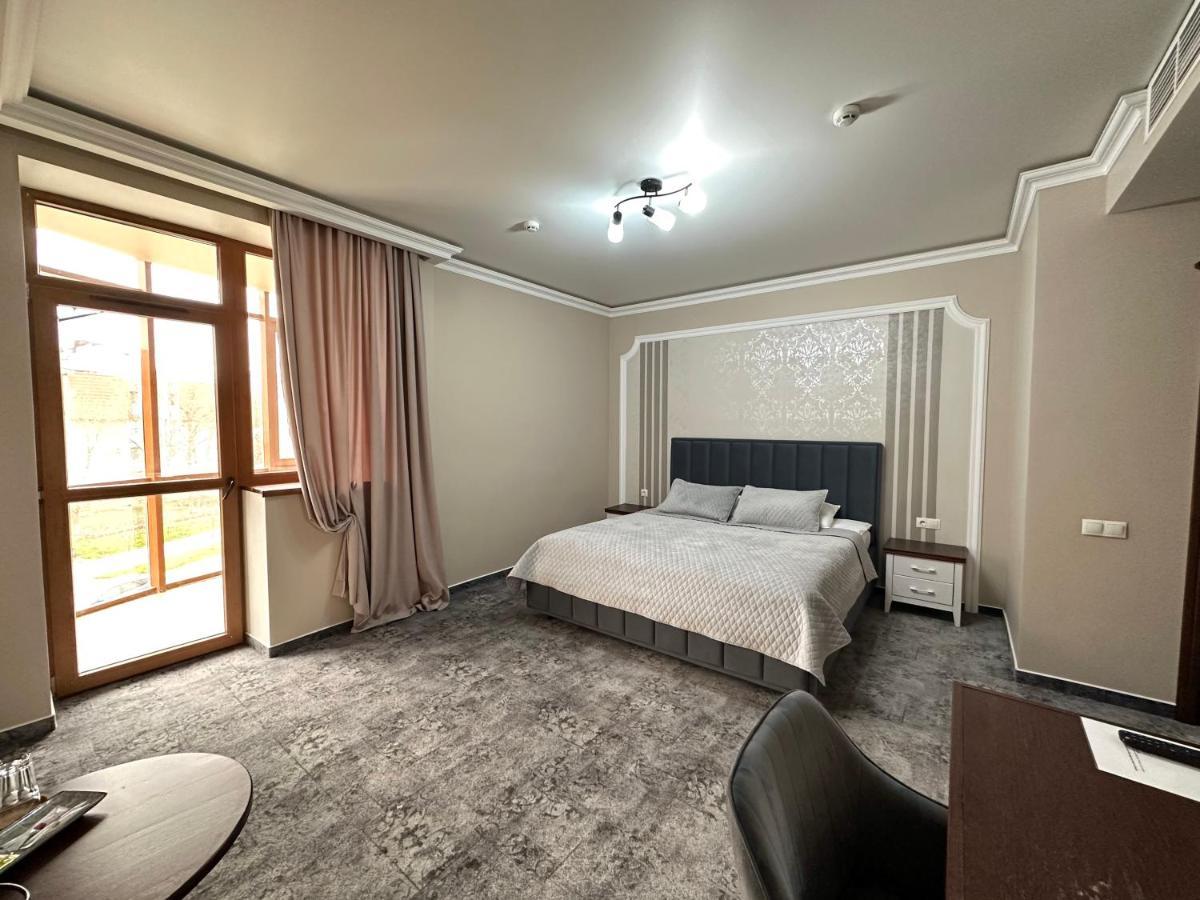 Villa Acaem Chişinău Eksteriør billede